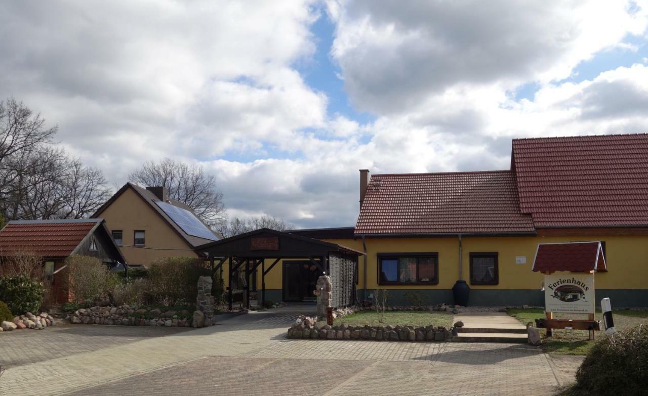 Ferienhaus "Am Gutspark" Alt Tucheband 外观 照片